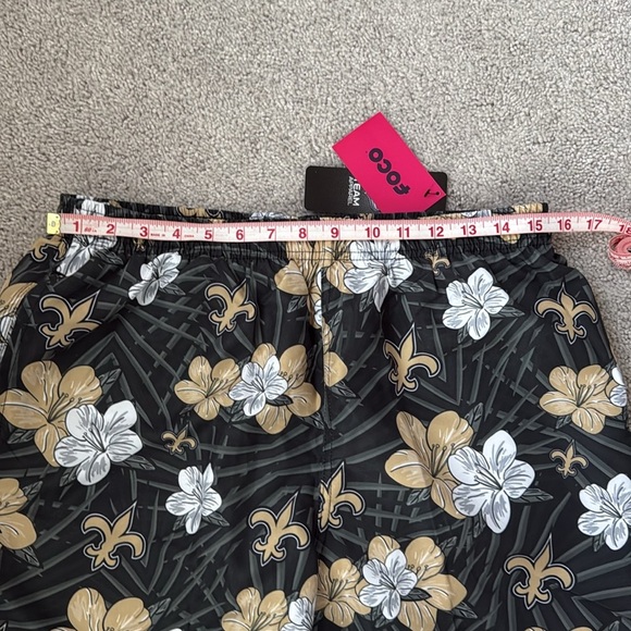 NFL New Orleans Saints Swim Trunks Size XL - Picture 4 of 6